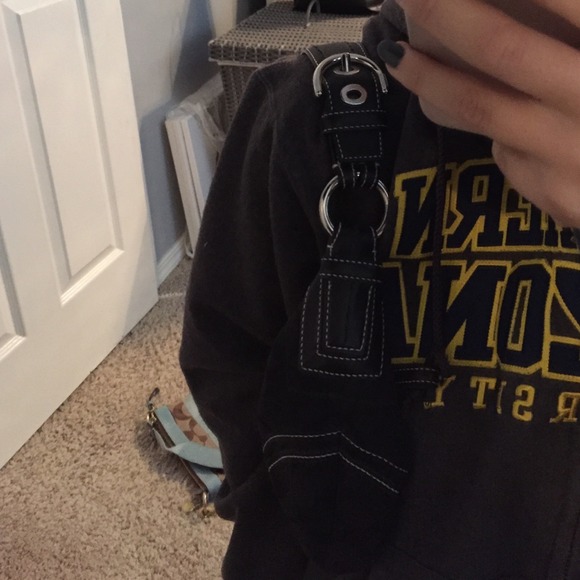 A black Coach hobo bag! - Picture 3 of 4
