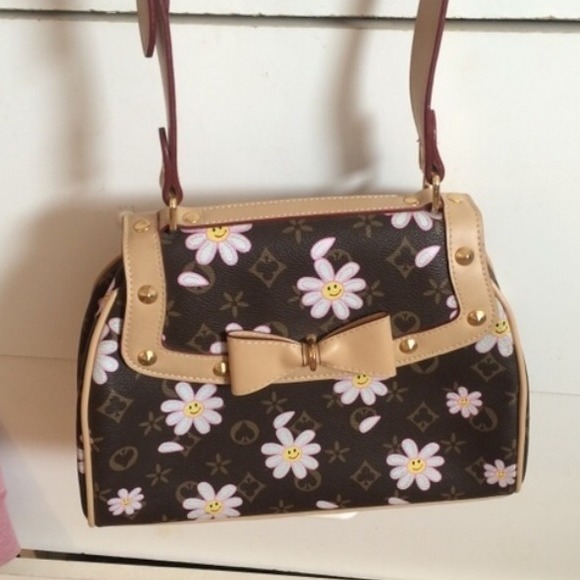 Adorable flower purse