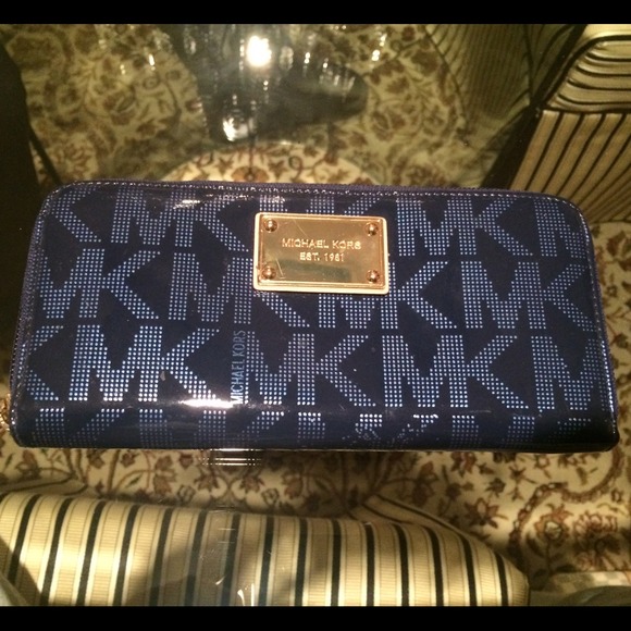 Michael kors blue zip around wallet