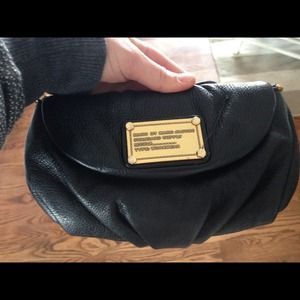 Classic Q Karlie crossbody bag