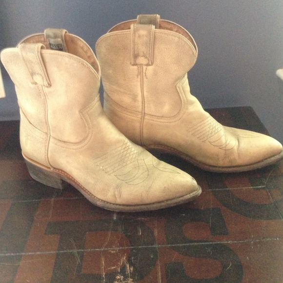 Frye ankle boot