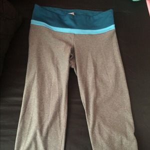 Grey & blue Capri workout pants
