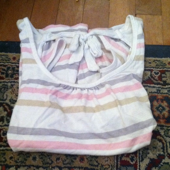 Super cute striped Tee - Picture 1 of 3