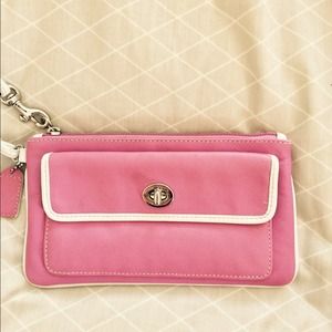 COACH small wristlet