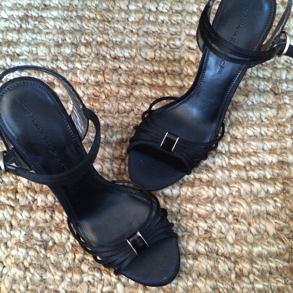 Elegant strappy black, Banana Republic sandals