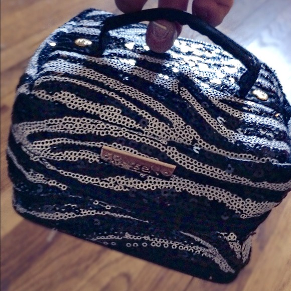 Travel Size Jewelery Organizer