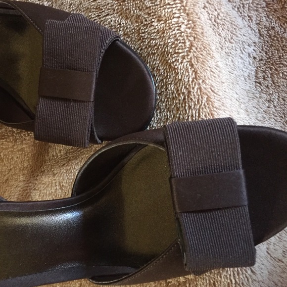 Bow Peep Toe - Picture 3 of 4