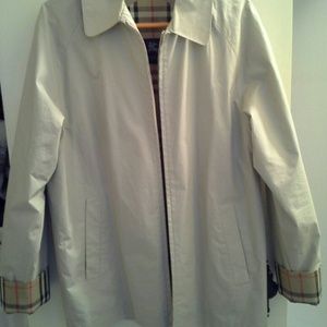 Burberry Light weight jacket