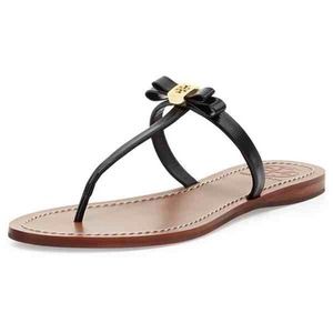 Tory Burch Leighanne Bow Thong Sandal