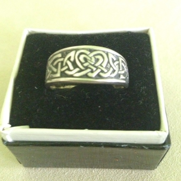 Celtic Heart Sterling Silver Ring
