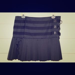 Tahari Kilt