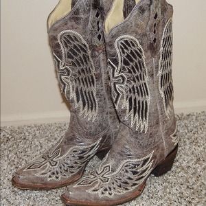 Corral Cowboy Boots!