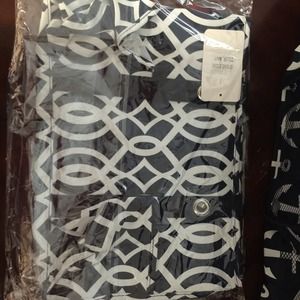 Navy trellis utility tote.