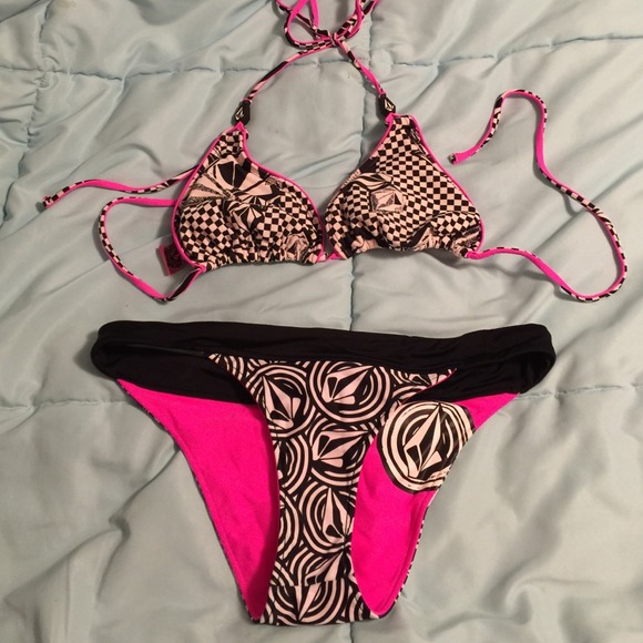 Volcom swim suit