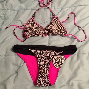 Volcom swim suit