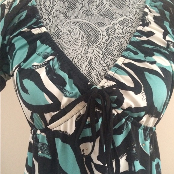 Spring Ready HP 🌷 INC rhinestone flowery dress - Picture 2 of 3