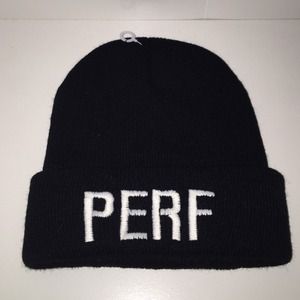PERF cuffed beanie