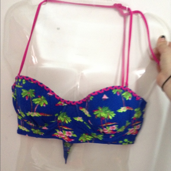 Cute bikini top - Picture 4 of 4