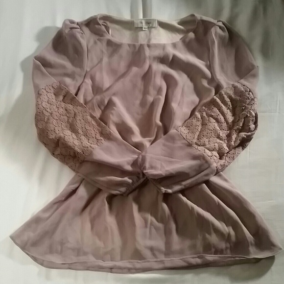 Pale Dusky Light Pink Lace Long-Sleeved Blouse