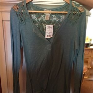 Lacie long sleeve shirt!