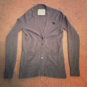 Abercrombie and Fitch Gray Sweater