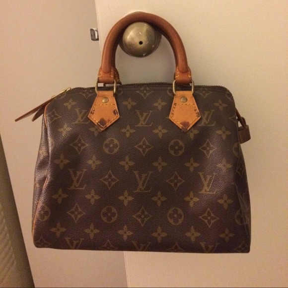 Louis Vuitton Speedy
