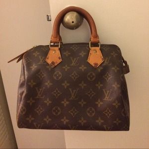 Louis Vuitton Speedy