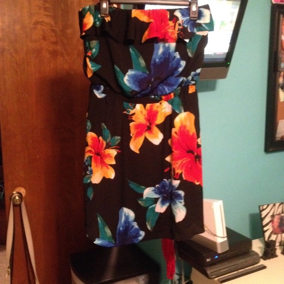 Strapless flower dress