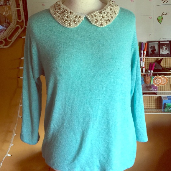 Beaded  collar and long sleeve