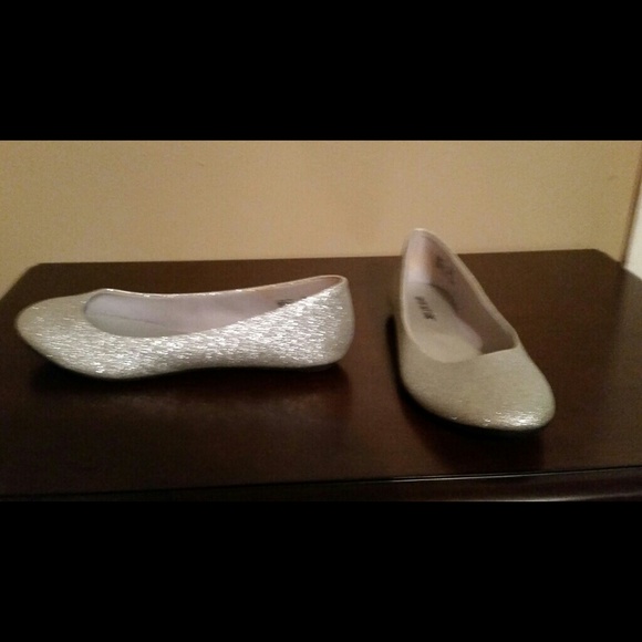 Silver flats
