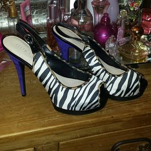 Guess zebra heels