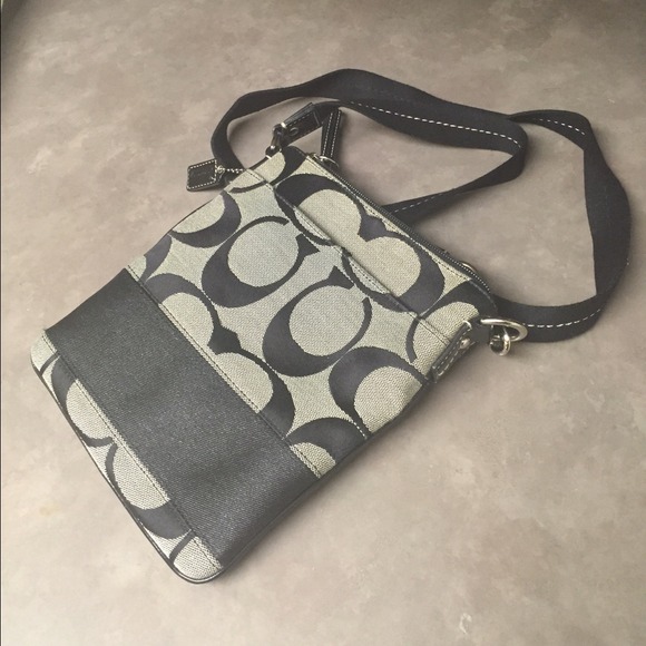 Coach crossbody bag - Picture 2 of 4