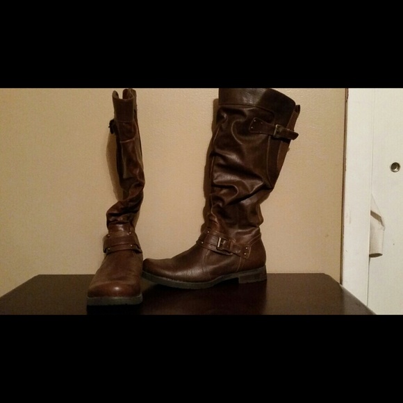 Chestnut boots