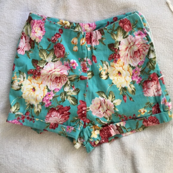 ✨SOLD✨Brandy floral print high waisted
