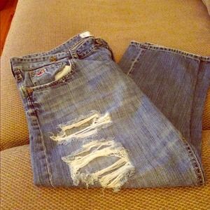 Hollister Capri's (distressed denim)