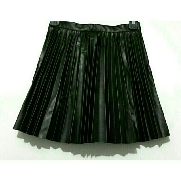 H&M Pleather Pleated Circle Skirt
