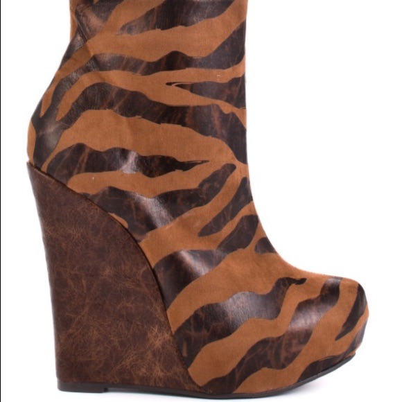 Giraffe print wedges/boots
