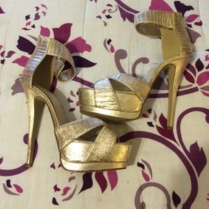 Gold platform shoes size 9