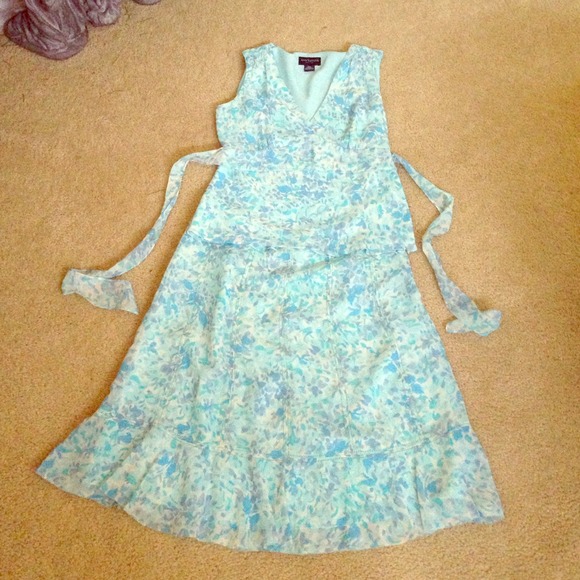 100% silk lined skirt/top floral baby blue hues - Picture 1 of 4