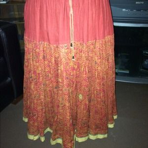 Long bohemian style skirt😗