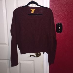Burgundy knitted sweater