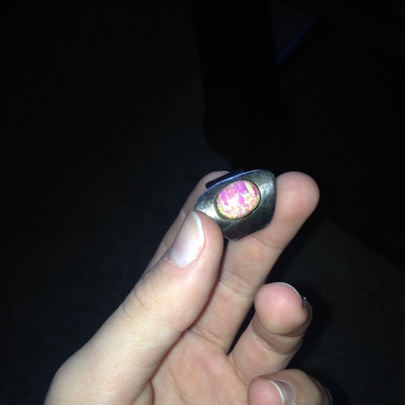 Ring - Picture 2 of 3