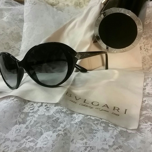 Real Bvlgari Italian sunglasses. Black with case!