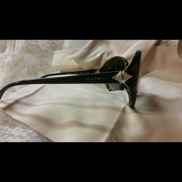 Real Bvlgari Italian sunglasses. Black with case!