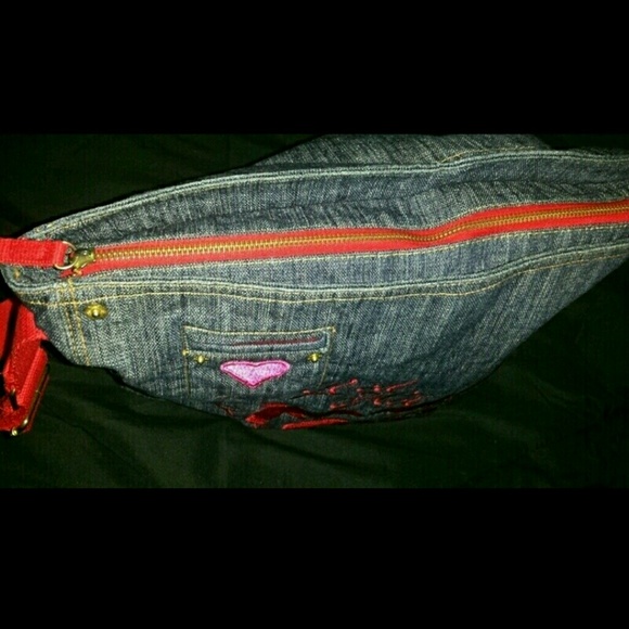 Red and Jean Messenger Bag - Picture 3 of 4