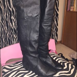 Never worn!!  Chinese laundry over the knee boots