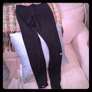 Lululemon Reversible Wunder Under Leggings-Size 4