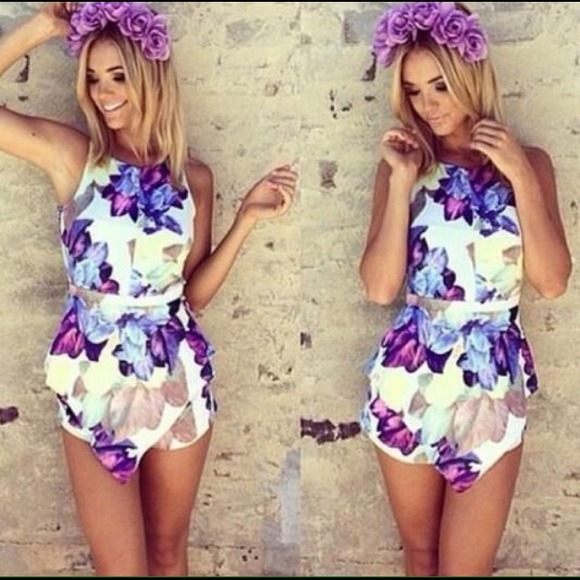 Dresses & Skirts - Floral romper NWOT