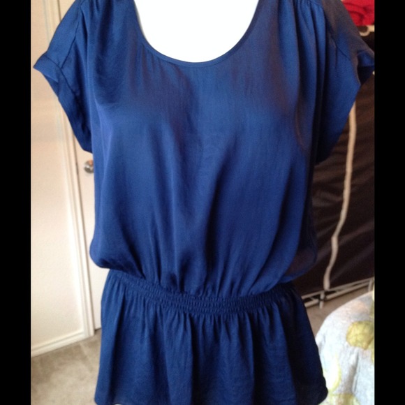 Blue Express top ❗️SOLD❗️ - Picture 2 of 3