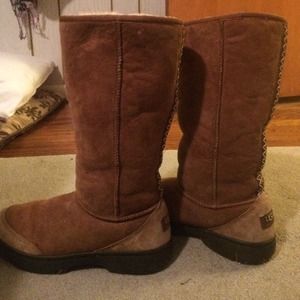 Ugg.  Classic tall boots with braid. Size 8